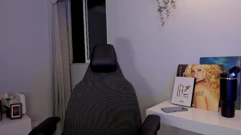 Snapshot of philipe_moonlight_ chatting on 8, 4, 2026 Phil. INDEPENDENT MODEL online show from 8, 4, 2026