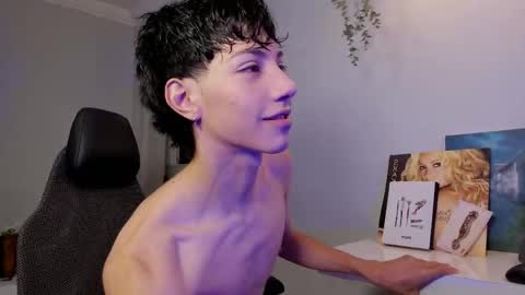 Snapshot of philipe_moonlight_ chatting on 23, 4, 2026 Phil. INDEPENDENT MODEL online show from 23, 4, 2026