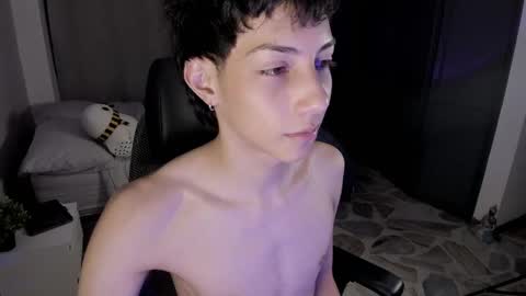Snapshot of philipe_moonlight_ chatting on 25, 5, 2026 Phil. INDEPENDENT MODEL online show from 25, 5, 2026