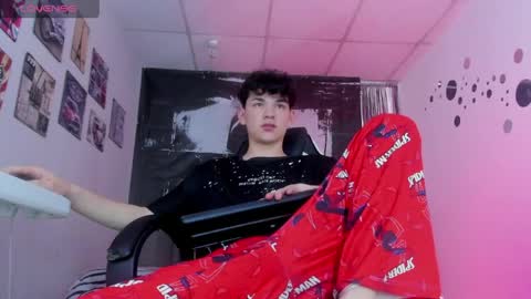 PHILLIP online show from 8, 4, 2026