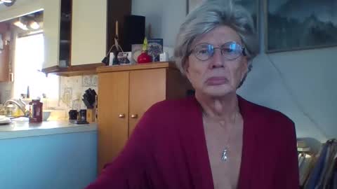 Snapshot of phillipa1023 chatting on 22, 12, 2024 phillipa online show from 22, 12, 2024