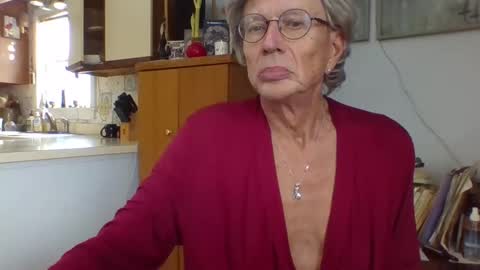 Snapshot of phillipa1023 chatting on 2, 1, 2025 phillipa online show from 2, 1, 2025