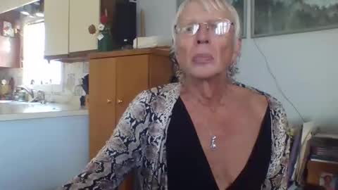 Snapshot of phillipa1023 chatting on 20, 11, 2025 phillipa online show from 20, 11, 2025