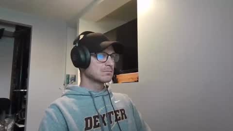 Snapshot of phnxrisen7811 chatting on 21, 4, 2026 phnxrisen7811 online show from 21, 4, 2026