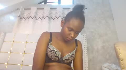 Snapshot of phoebe015 chatting on 7, 2, 2026 phoebe online show from 7, 2, 2026