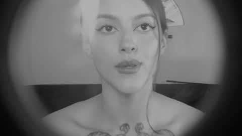 phoenixx_x online show from 30, 4, 2026