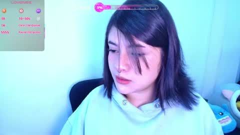 Snapshot of phylavell_ chatting on 7, 8, 2026 phylavell_ online show from 7, 8, 2026