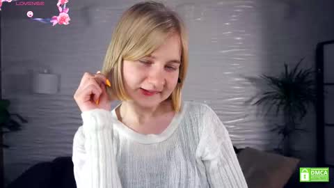 Hann G. Jones online show from 22, 10, 2025