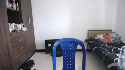 Snapshot of pia_alonzo30 chatting on 29, 6, 2026 izzy online show from 29, 6, 2026