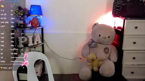 Pia online show from 6, 2, 2025