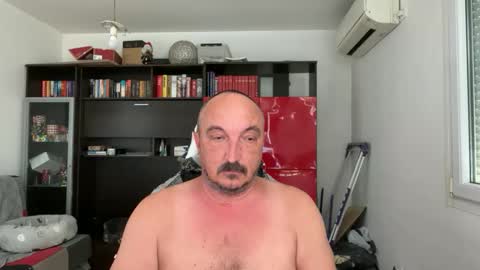 Snapshot of picard256 chatting on 21, 4, 2026 picard256 online show from 21, 4, 2026