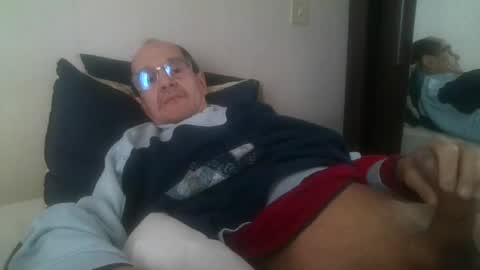 pichoun71 online show from 31, 1, 2025