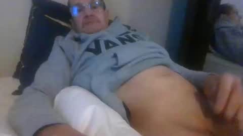 pichoun71 online show from 9, 2, 2025