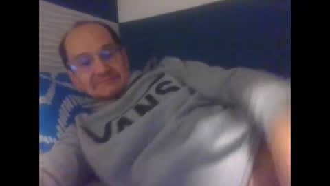 pichoun71 online show from 17, 2, 2025