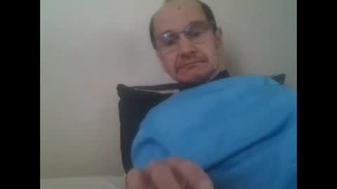 pichoun71 online show from 23, 2, 2025