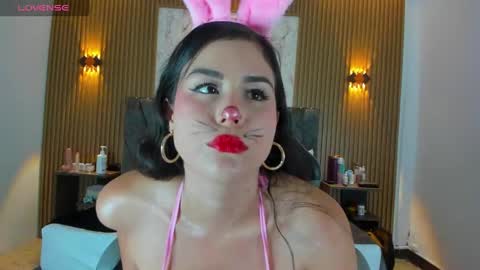 Your virtual goddess Luna  online show from 1, 10, 2025