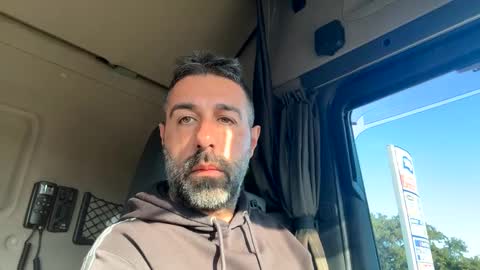 Snapshot of pierotu chatting on 2, 12, 2024 pierotu online show from 2, 12, 2024