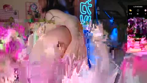 Mia or ur fav booty P online show from 23, 3, 2026