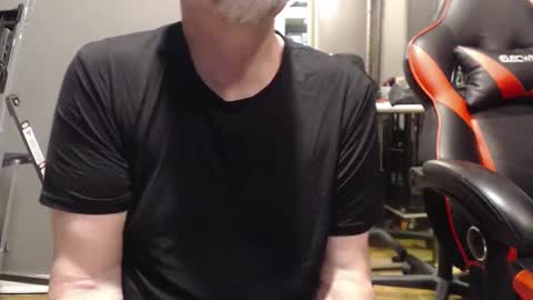 Snapshot of pig_fun chatting on 12, 11, 2025 pig_fun online show from 12, 11, 2025