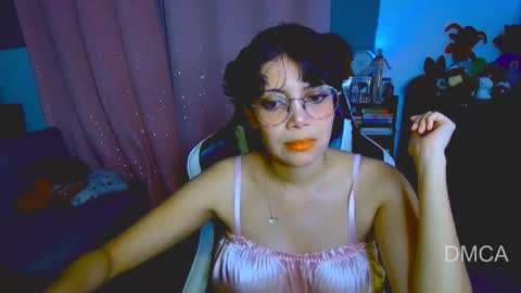 Andrea G online show from 1, 2, 2026