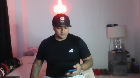 Snapshot of pikoro_gomez chatting on 6, 1, 2025 pikoro_gomez online show from 6, 1, 2025