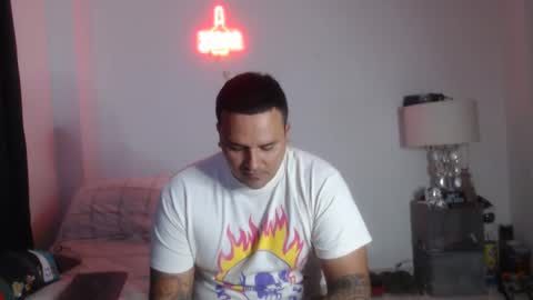 Snapshot of pikoro_gomez chatting on 8, 1, 2025 pikoro_gomez online show from 8, 1, 2025