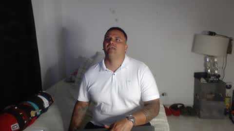 Snapshot of pikoro_gomez chatting on 16, 1, 2025 pikoro_gomez online show from 16, 1, 2025