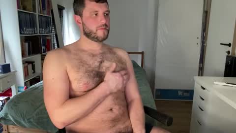 Snapshot of pilou7452 chatting on 17, 3, 2026 pilou online show from 17, 3, 2026