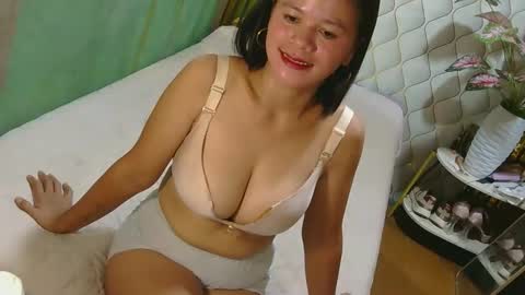 Snapshot of pinay_flor chatting on 25, 4, 2026 IM FLOR online show from 25, 4, 2026