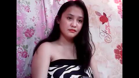 Snapshot of pinay_mama_milkbigboobs chatting on 11, 3, 2025 pinay_mama_milkbigboobs online show from 11, 3, 2025