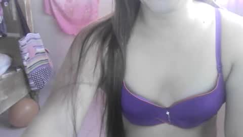 Snapshot of pinay_morena123 chatting on 16, 11, 2025 Perena online show from 16, 11, 2025