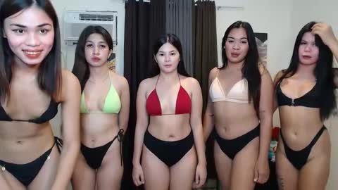 rhea kris birnadith desiree medusa online show from 23, 10, 2025