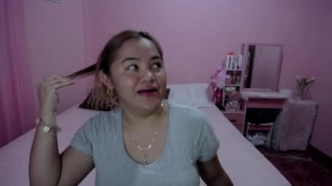 Snapshot of pinay_sweetheartx chatting on 5, 5, 2026 pinay_sweetheartx online show from 5, 5, 2026