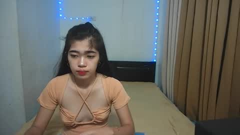 Snapshot of pinaycutie_sylvia chatting on 14, 10, 2025 Via online show from 14, 10, 2025