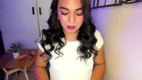 Snapshot of pinaymorena69 chatting on 5, 11, 2025 Just cath online show from 5, 11, 2025