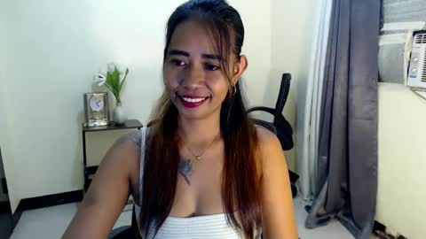 pinaymorena_renelda online show from 25, 10, 2025