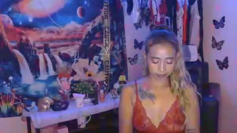 Snapshot of pinaymorena_renelda chatting on 10, 5, 2026 pinaymorena_renelda online show from 10, 5, 2026