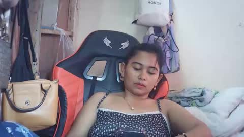 Snapshot of pinaysunday chatting on 4, 2, 2026 pinaysunday online show from 4, 2, 2026