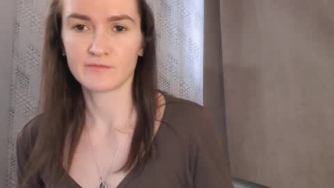 Snapshot of pineapple__mood chatting on 5, 2, 2025       online show from 5, 2, 2025