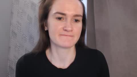 Snapshot of pineapple__mood chatting on 6, 2, 2025       online show from 6, 2, 2025