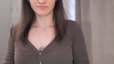 Snapshot of pineapple__mood chatting on 18, 2, 2025       online show from 18, 2, 2025