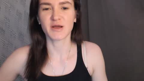 Snapshot of pineapple__mood chatting on 19, 2, 2025       online show from 19, 2, 2025