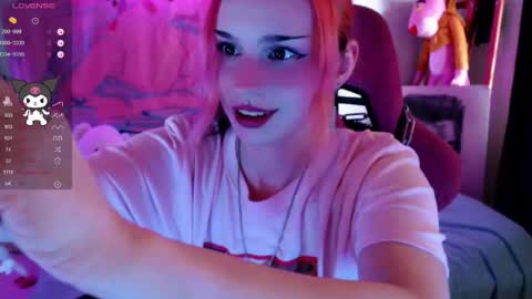 Snapshot of pineapple_dope chatting on 20, 4, 2026 Nancy online show from 20, 4, 2026