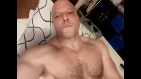 Snapshot of pineapplemarco chatting on 20, 4, 2026 pineapplemarco online show from 20, 4, 2026