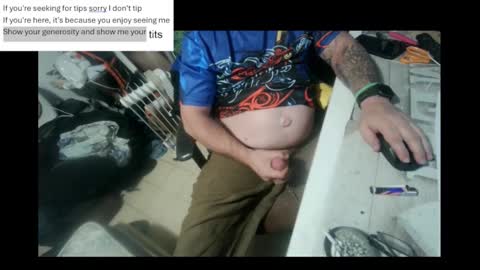 Snapshot of pini_z chatting on 8, 3, 2025 pini_z online show from 8, 3, 2025