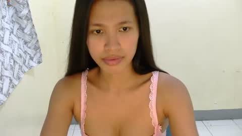 Snapshot of pink_bubbles011 chatting on 30, 6, 2026 pink_bubbles011 online show from 30, 6, 2026
