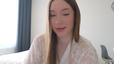 Snapshot of pink_rosee_ chatting on 10, 4, 2026 online show from 10, 4, 2026