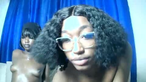 Snapshot of pinkaura_ chatting on 16, 6, 2026 PinkyAura online show from 16, 6, 2026