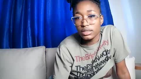 Snapshot of pinkaura_ chatting on 29, 6, 2026 PinkyAura online show from 29, 6, 2026