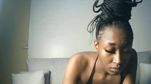 Snapshot of pinkaura_ chatting on 30, 6, 2026 PinkyAura online show from 30, 6, 2026